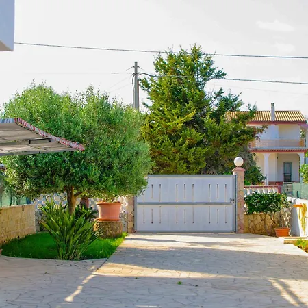 San Lorenzo Holiday * Reitani