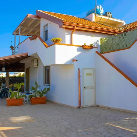 San Lorenzo Holiday * Reitani